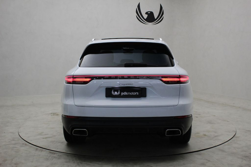 Foto do veículo PORSCHE  CAYENNE V6 2019 34.890 KM 359.000,00
