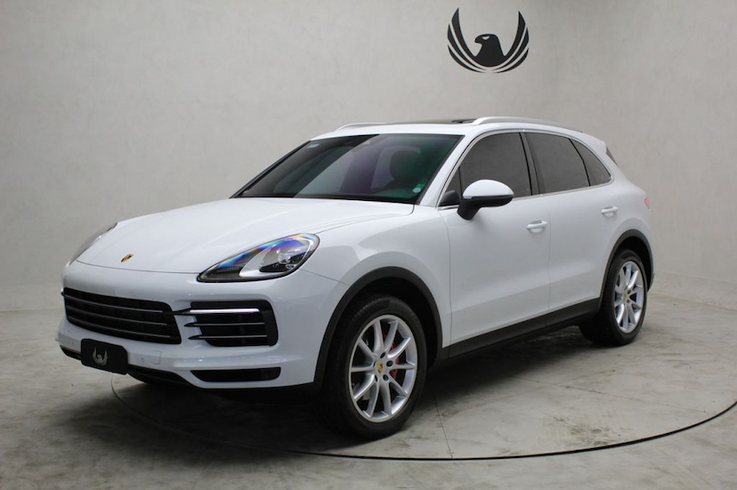 Foto do veículo PORSCHE  CAYENNE V6 2019 34.890 KM 359.000,00