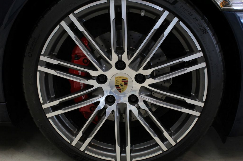 Foto do veículo PORSCHE  911 CARRERA 4S 2015 12.570 KM 569.000,00