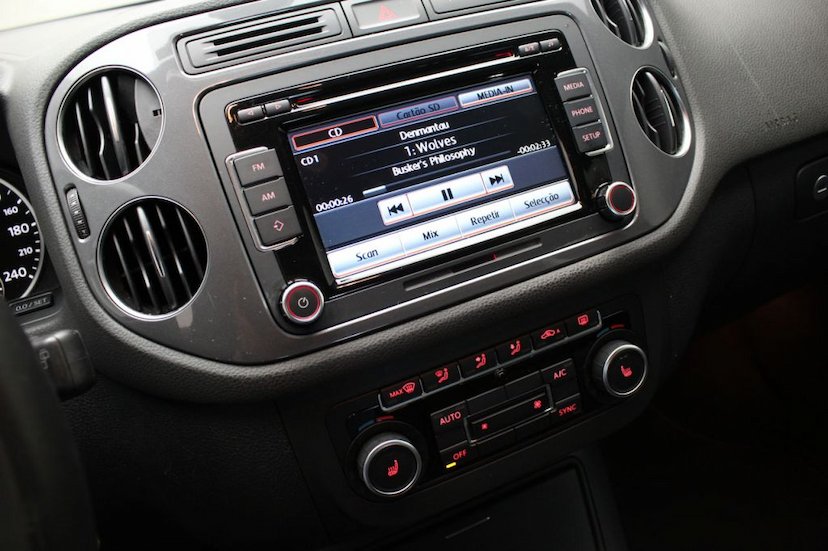Foto do veículo VOLKSWAGEN  TIGUAN 2.0 R-LINE 2013 59.160 KM 69.900,00