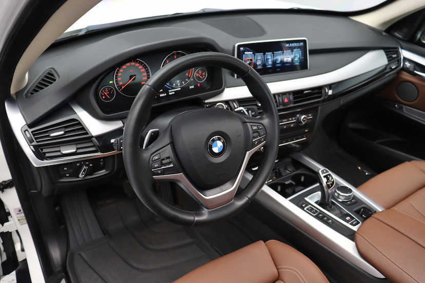Foto do veículo BMW X5 XDRIVE30D 2017 60.150 KM 275.000,00