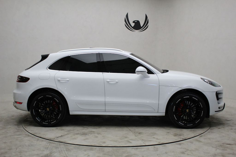 Foto do veículo PORSCHE  MACAN TURBO 2015 36.053 KM 285.000,00
