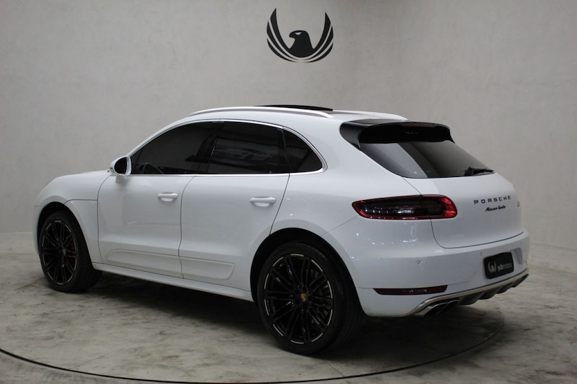Foto do veículo PORSCHE  MACAN TURBO 2015 36.053 KM 285.000,00