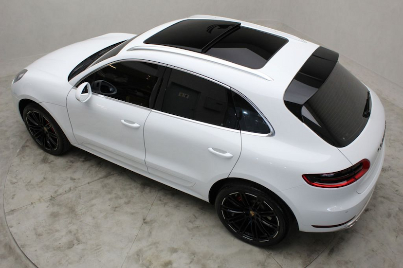 Foto do veículo PORSCHE  MACAN TURBO 2015 36.053 KM 285.000,00