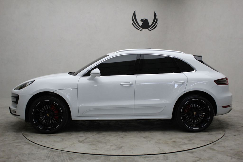 Foto do veículo PORSCHE  MACAN TURBO 2015 36.053 KM 285.000,00