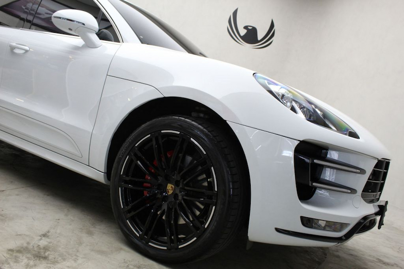 Foto do veículo PORSCHE  MACAN TURBO 2015 36.053 KM 285.000,00
