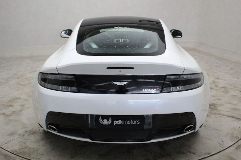 Foto do veículo ASTON MARTIN  VANTAGE S 2012 20.823 KM 399.000,00
