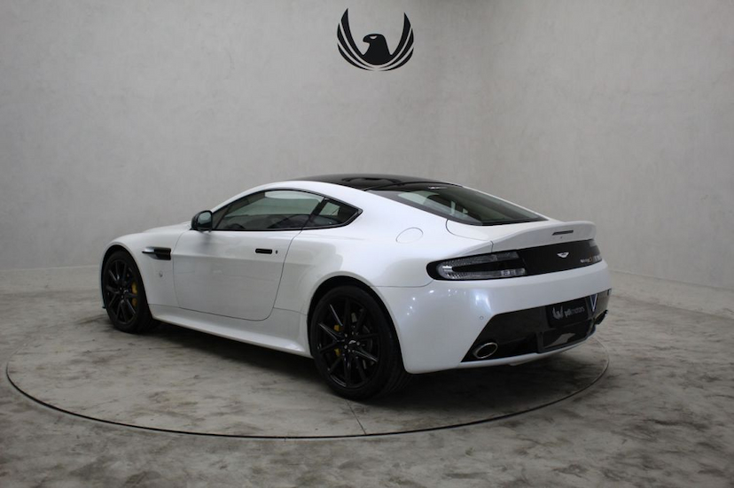 Foto do veículo ASTON MARTIN  VANTAGE S 2012 20.823 KM 399.000,00