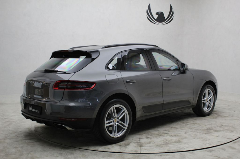 Foto do veículo PORSCHE  MACAN 2015 45.330 KM 245.000,00