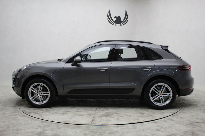 Foto do veículo PORSCHE  MACAN 2015 45.330 KM 245.000,00