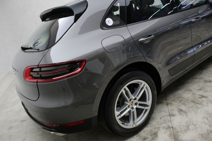 Foto do veículo PORSCHE  MACAN 2015 45.330 KM 245.000,00