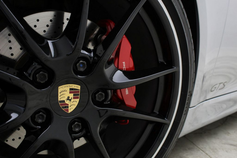 Foto do veículo PORSCHE  BOXSTER GTS 2015 19.460 KM 389.000,00