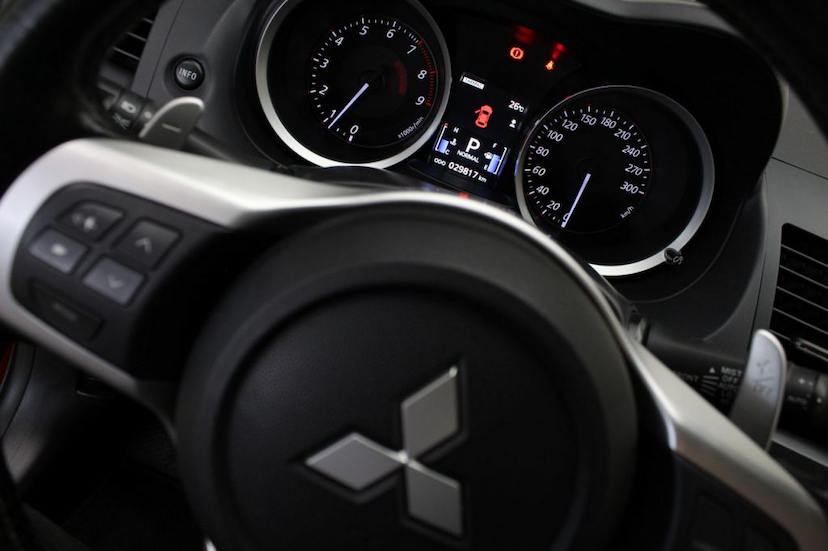 Foto do veículo MITSUBISHI  LANCER EVOLUTION X 2014 29.860 KM 135.000,00