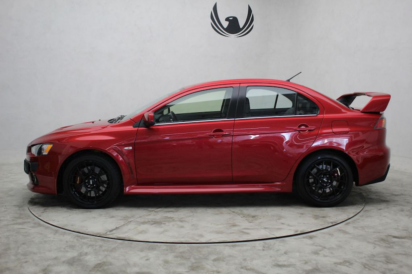 Foto do veículo MITSUBISHI  LANCER EVOLUTION X 2014 29.860 KM 135.000,00