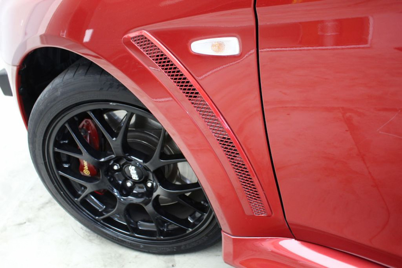 Foto do veículo MITSUBISHI  LANCER EVOLUTION X 2014 29.860 KM 135.000,00