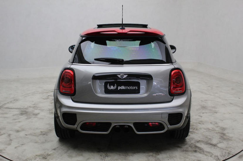 Foto do veículo MINI  COOPER JCW 2P 2017 17.000 KM 125.000,00
