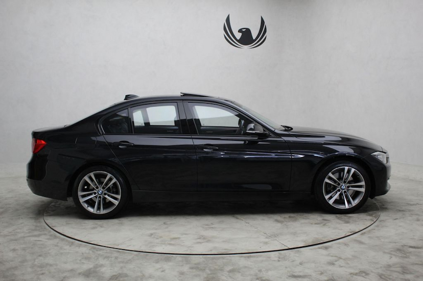 Foto do veículo BMW  328I SPORT GP 2014 55.301 KM 102.900,00