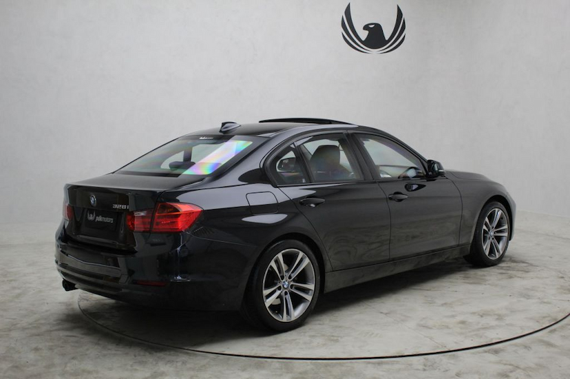 Foto do veículo BMW  328I SPORT GP 2014 55.301 KM 102.900,00