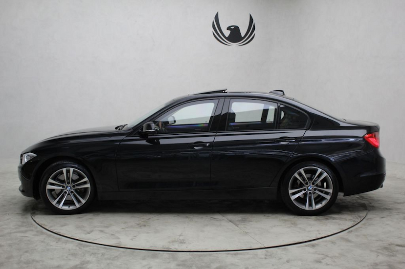 Foto do veículo BMW  328I SPORT GP 2014 55.301 KM 102.900,00