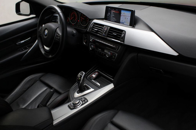 Foto do veículo BMW  328I SPORT GP 2014 55.301 KM 102.900,00