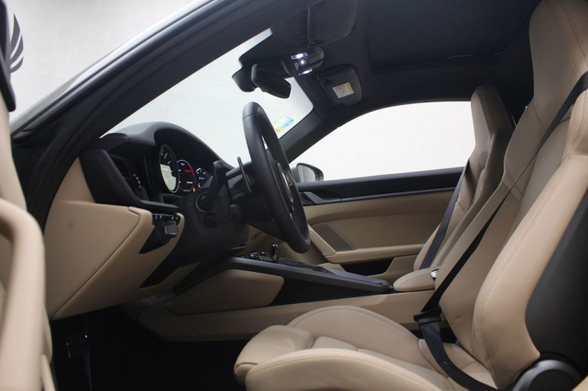 Foto do veículo PORSCHE  911 CARRERA 2020 1.077 KM 659.000,00