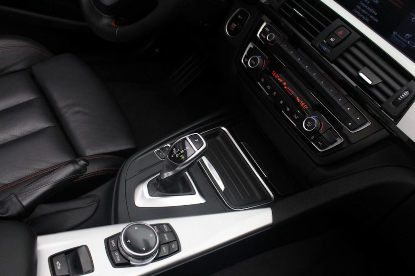 Foto do veículo BMW  428I CABRIOLET 2015 29.240 KM 159.000,00