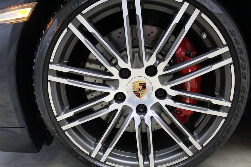 Foto do veículo PORSCHE  911 TURBO 2014 8.657 KM 759.000,00