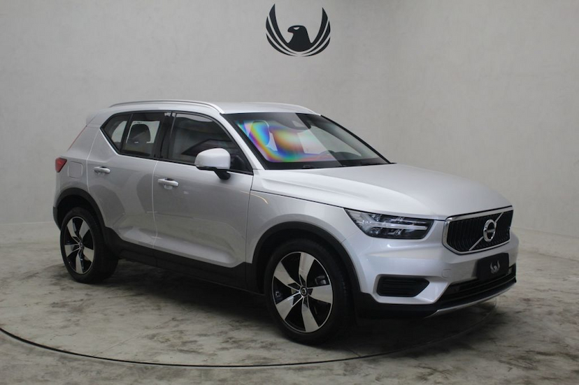 Foto do veículo VOLVO XC40 T5 MOMENTUM 2019 18.340 KM 229.000,00