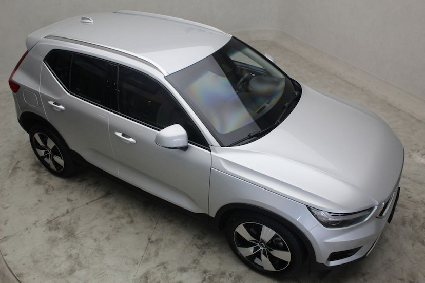 Foto do veículo VOLVO XC40 T5 MOMENTUM 2019 18.340 KM 229.000,00