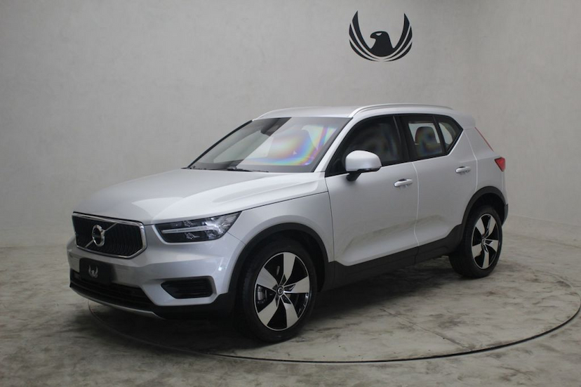 Foto do veículo VOLVO XC40 T5 MOMENTUM 2019 18.340 KM 229.000,00