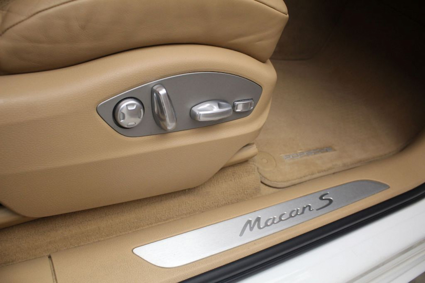 Foto do veículo PORSCHE  MACAN S 2015 60.017 KM 289.000,00