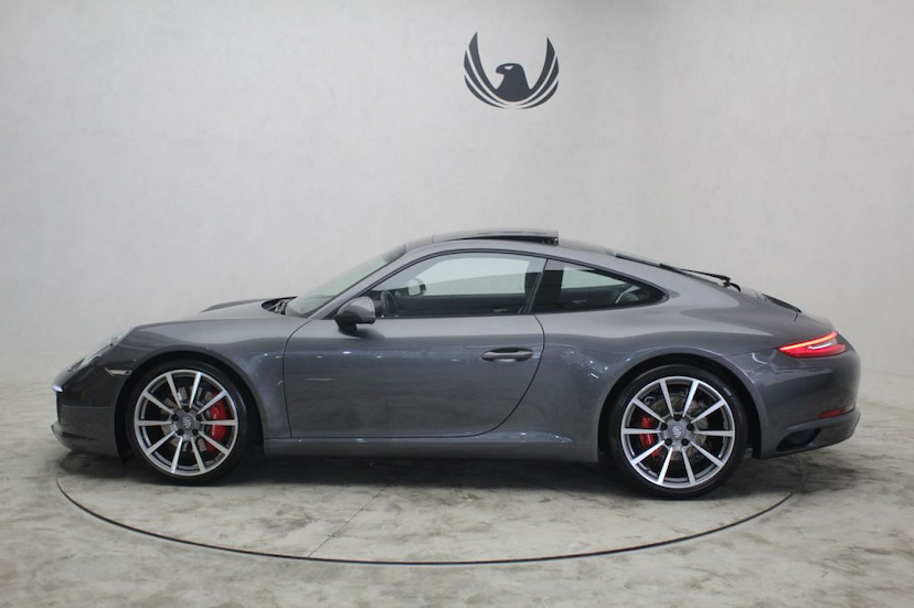 Foto do veículo PORSCHE  911 CARRERA S 2017 10.117 KM 555.000,00