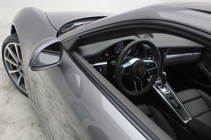 Foto do veículo PORSCHE  911 CARRERA S 2017 10.117 KM 555.000,00