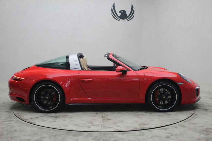 Foto do veículo PORSCHE  911 TARGA 4 GTS 2019 3.582 KM 869.000,00