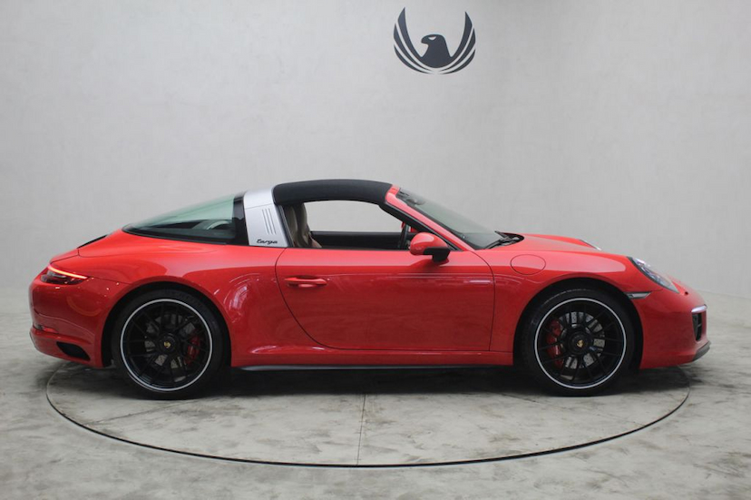 Foto do veículo PORSCHE  911 TARGA 4 GTS 2019 3.582 KM 869.000,00