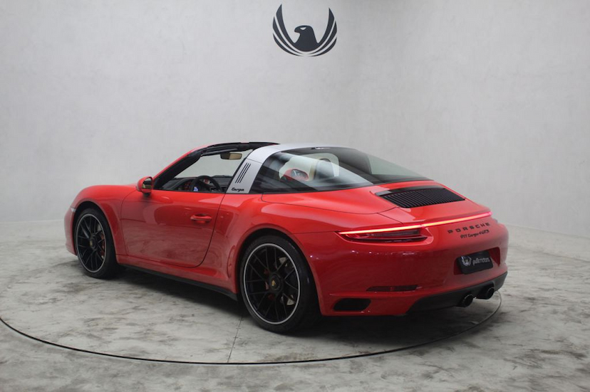 Foto do veículo PORSCHE  911 TARGA 4 GTS 2019 3.582 KM 869.000,00
