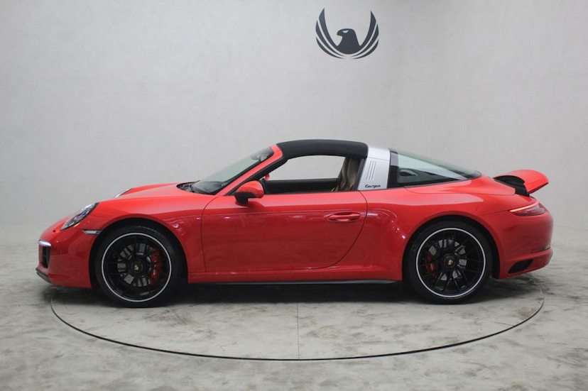 Foto do veículo PORSCHE  911 TARGA 4 GTS 2019 3.582 KM 869.000,00