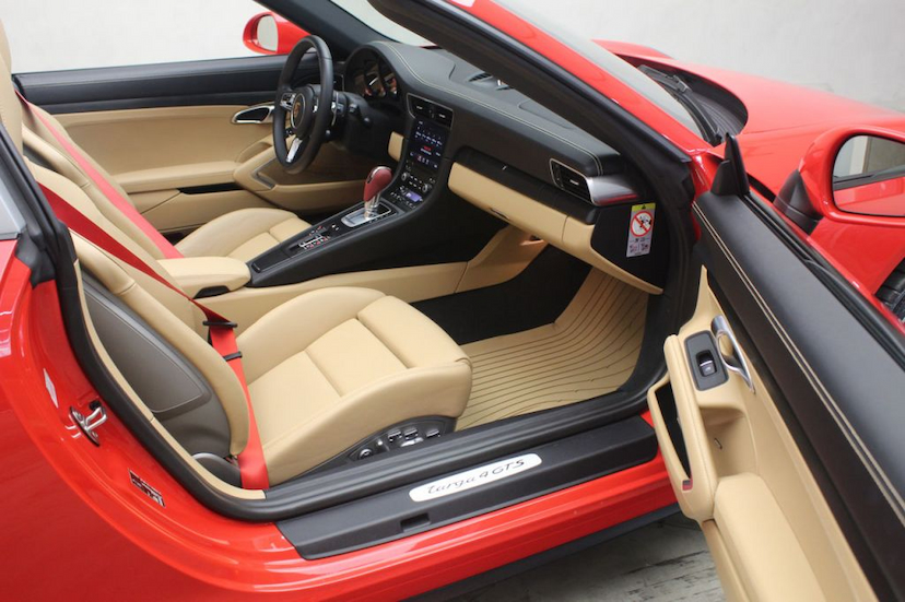 Foto do veículo PORSCHE  911 TARGA 4 GTS 2019 3.582 KM 869.000,00
