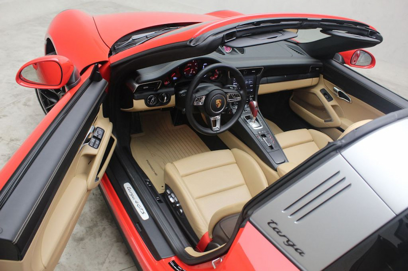 Foto do veículo PORSCHE  911 TARGA 4 GTS 2019 3.582 KM 869.000,00
