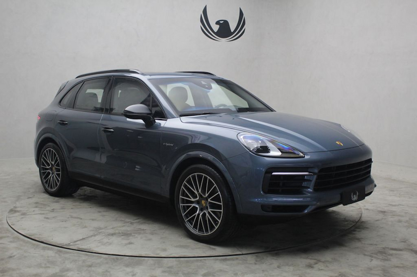Foto do veículo PORSCHE CAYENNE CAYENNE E-HYBRID 2020 8.000 KM 620.000,00