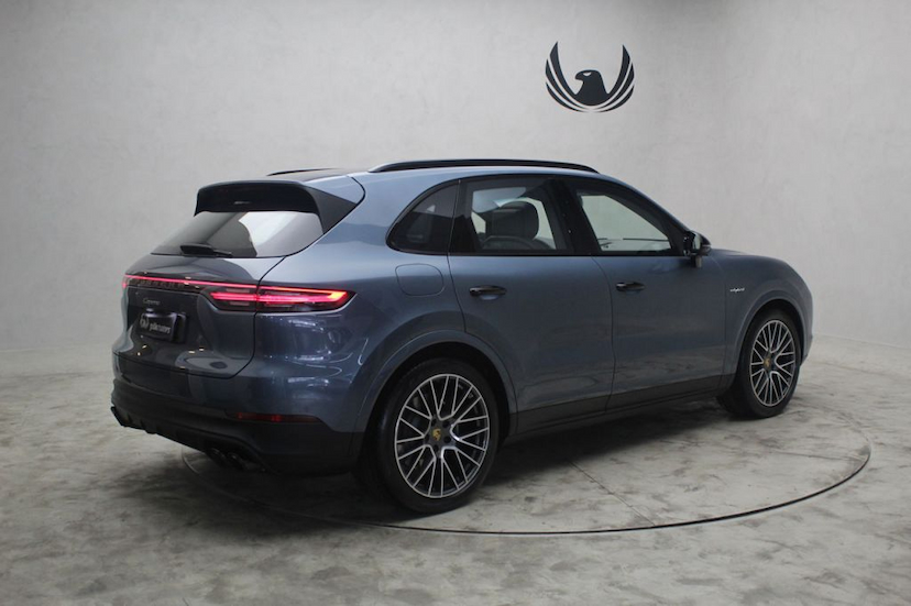 Foto do veículo PORSCHE CAYENNE CAYENNE E-HYBRID 2020 8.000 KM 620.000,00
