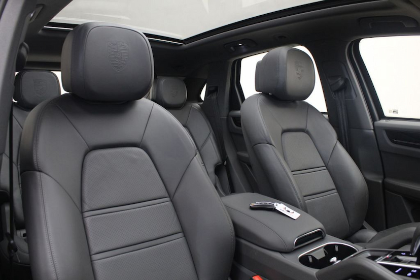 Foto do veículo PORSCHE CAYENNE CAYENNE E-HYBRID 2020 8.000 KM 620.000,00