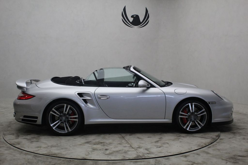 Foto do veículo PORSCHE  911 TURBO CABRIOLET 2010 27.238 KM 599.000,00