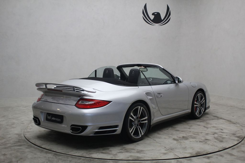 Foto do veículo PORSCHE  911 TURBO CABRIOLET 2010 27.238 KM 599.000,00
