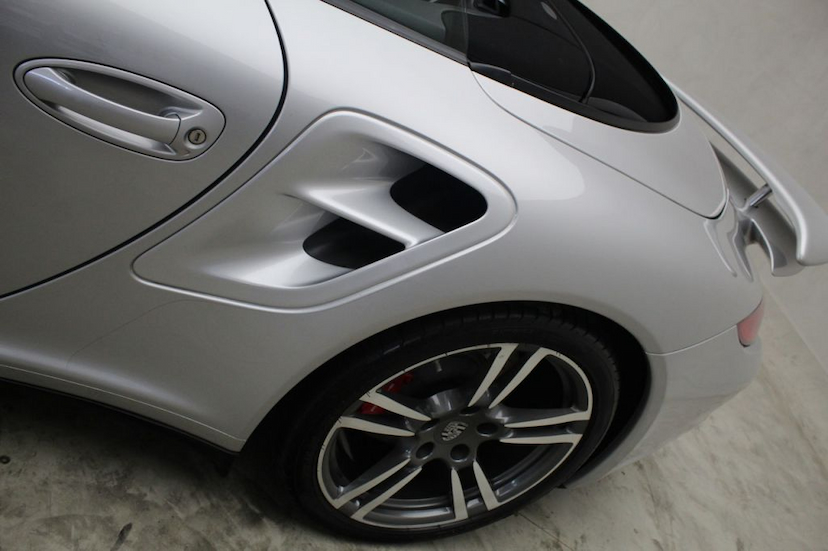 Foto do veículo PORSCHE  911 TURBO CABRIOLET 2010 27.238 KM 599.000,00