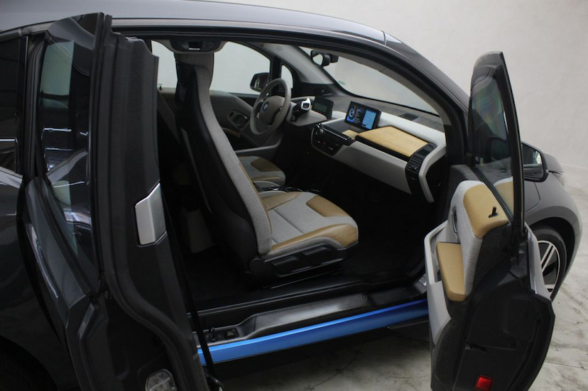 Foto do veículo BMW I30 I3 FULL REX 2015 32.135 KM 189.000,00