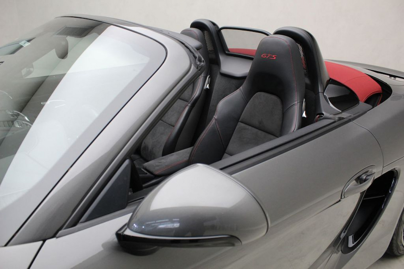 Foto do veículo PORSCHE  BOXSTER GTS 2015 20.126 KM 389.000,00