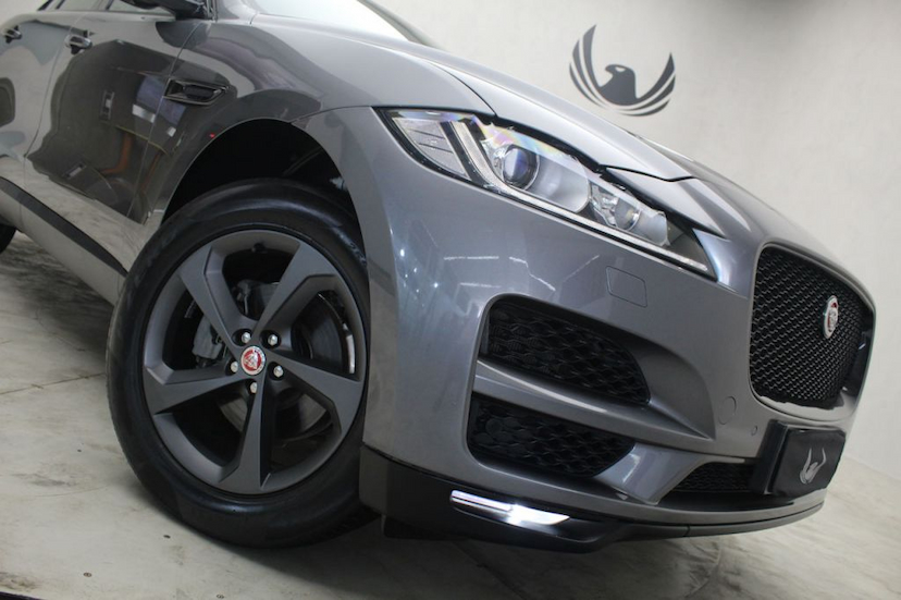 Foto do veículo JAGUAR  F PACE PRESTIGE 2018 34.200 KM 219.000,00