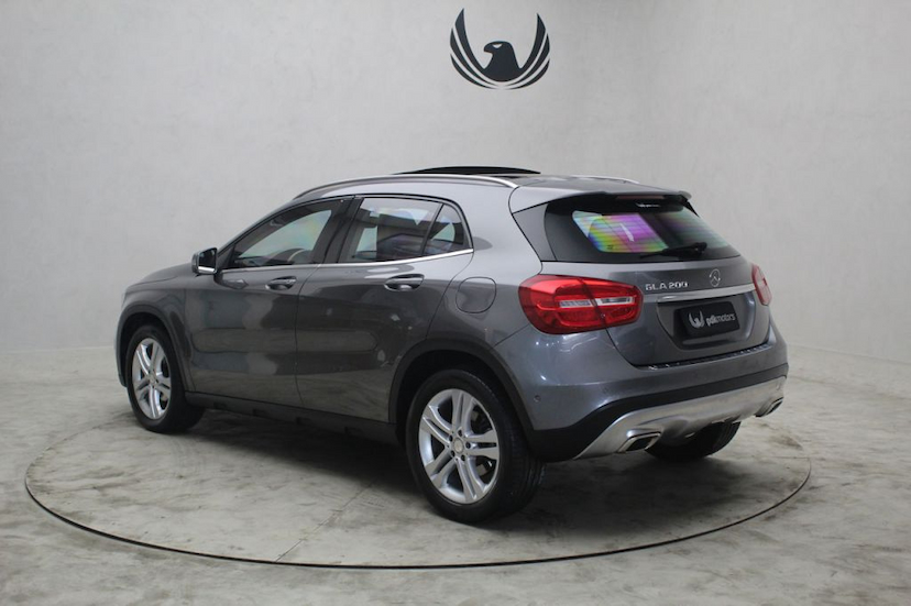 Foto do veículo MERCEDES-BENZ  GLA 200 URBAN 2016 90.630 KM 119.000,00