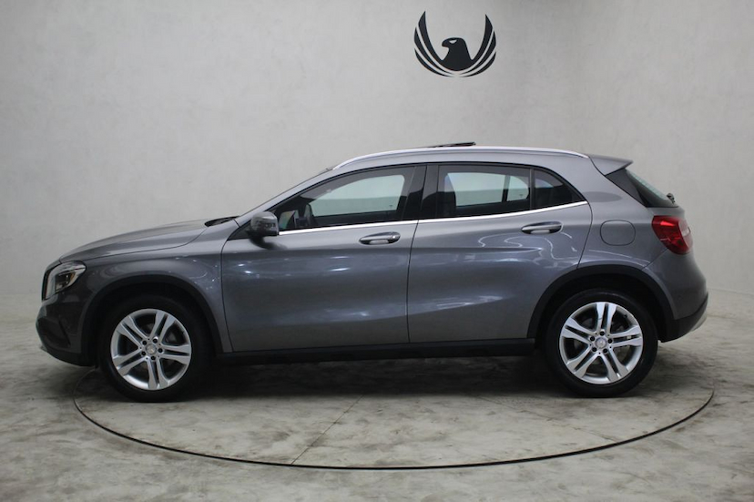 Foto do veículo MERCEDES-BENZ  GLA 200 URBAN 2016 90.630 KM 119.000,00